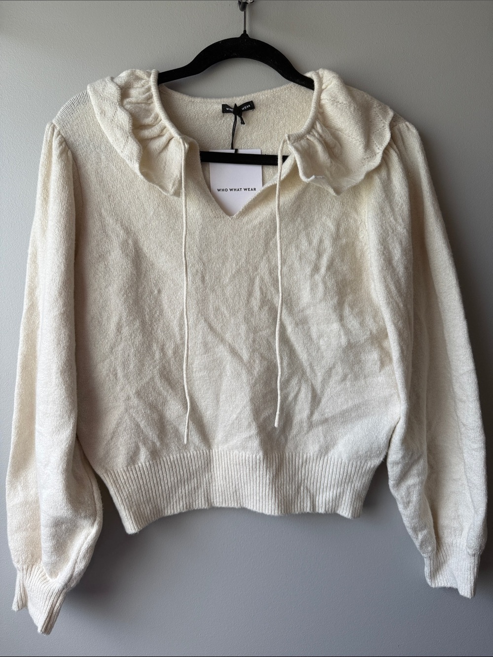 Who What Wear Cream Peter Pan collar Ruffle V Neck Sweater